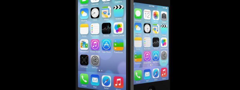 iPhone 手机屏幕展示 App Store 搜索 Nexus 应用的界面，显示应用图标、评分与开发者名称，苹果 iOS 系统风格
